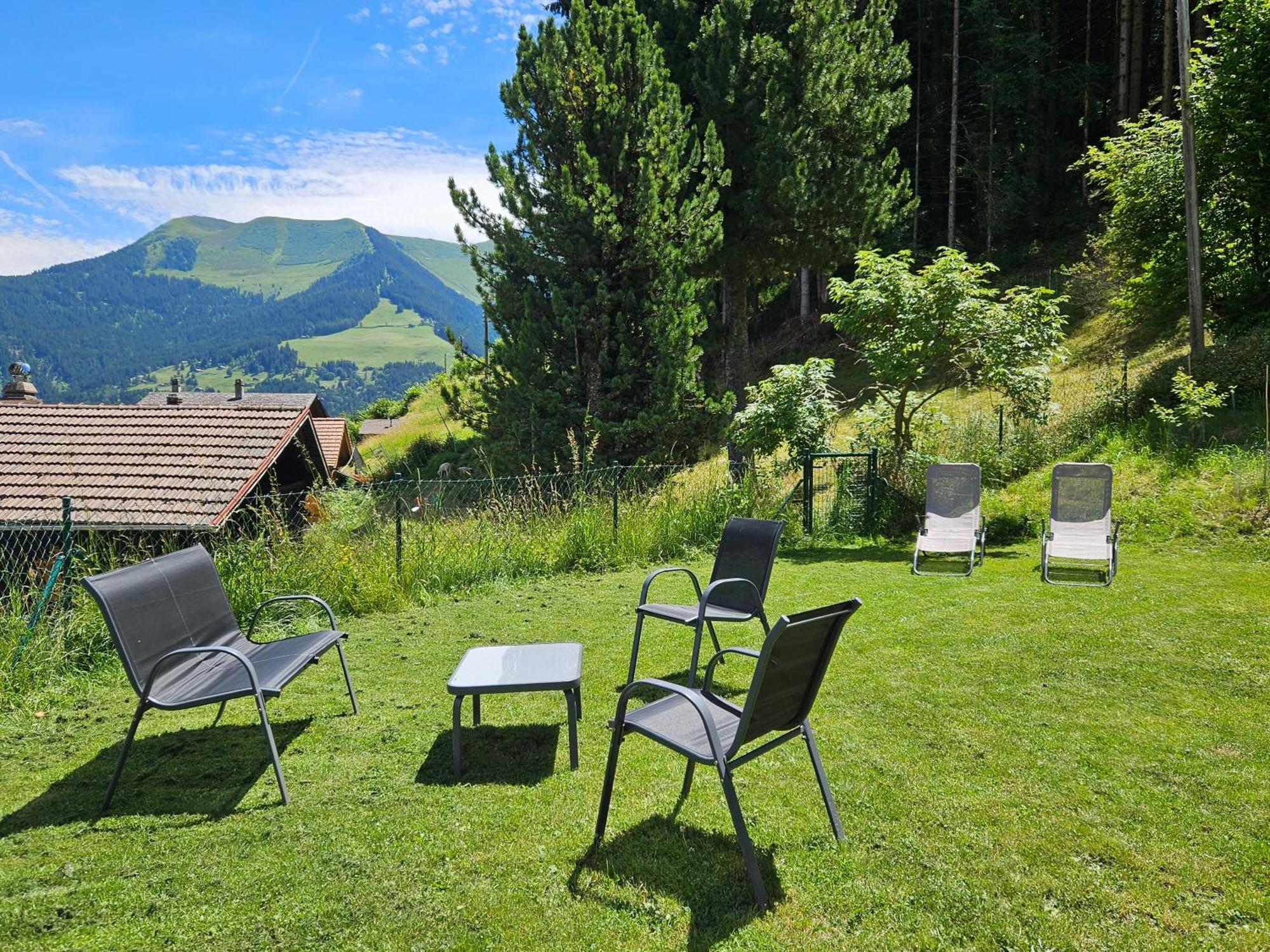 Sweet & Cosy In The Heart Of The Swiss Alps *
